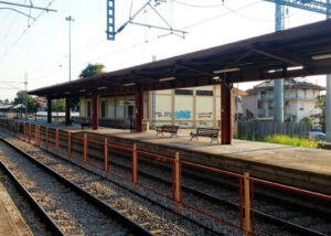 ΕΠΕΜΒΑΣΕΙΣ ΣΤΟΥΣ ΣΙΔΗΡΟΔΡΟΜΙΚΟΥΣ ΣΤΑΘΜΟΥΣ ΕΥΑΓΓΕΛΙΣΜΟΥ, ΡΑΨΑΝΗΣ, ΛΕΠΤΟΚΑΡΥΑΣ ΚΑΙ ΝΕΩΝ ΠΟΡΩΝ 1